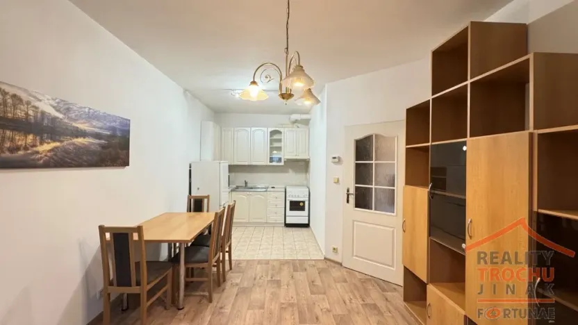 Prodej bytu 2+kk, Hradec Králové, Pardubická, 48 m2