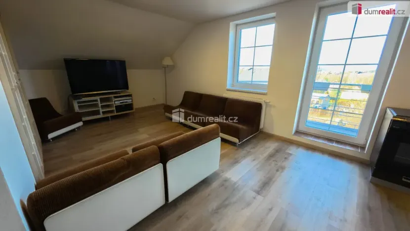 Pronájem rodinného domu, Bystřice - Ouběnice, 300 m2