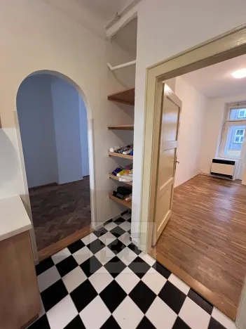 Pronájem bytu 2+1, Praha - Nové Město, Dittrichova, 50 m2