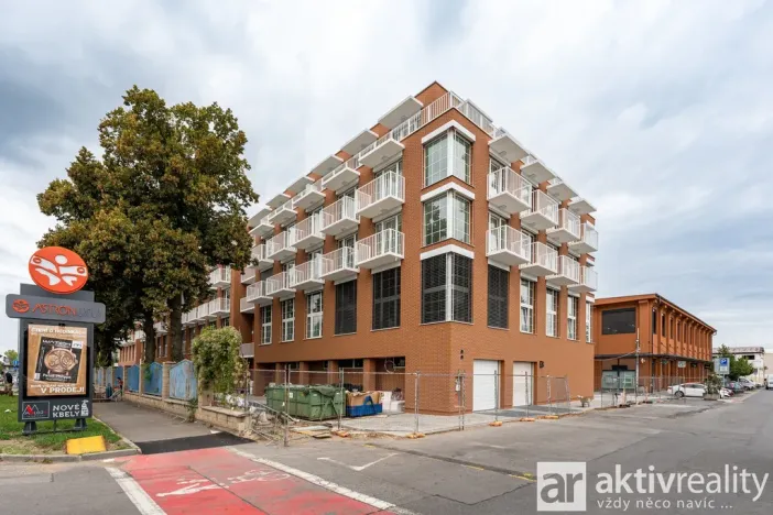 Pronájem bytu 2+kk, Praha - Kbely, Mladoboleslavská, 46 m2