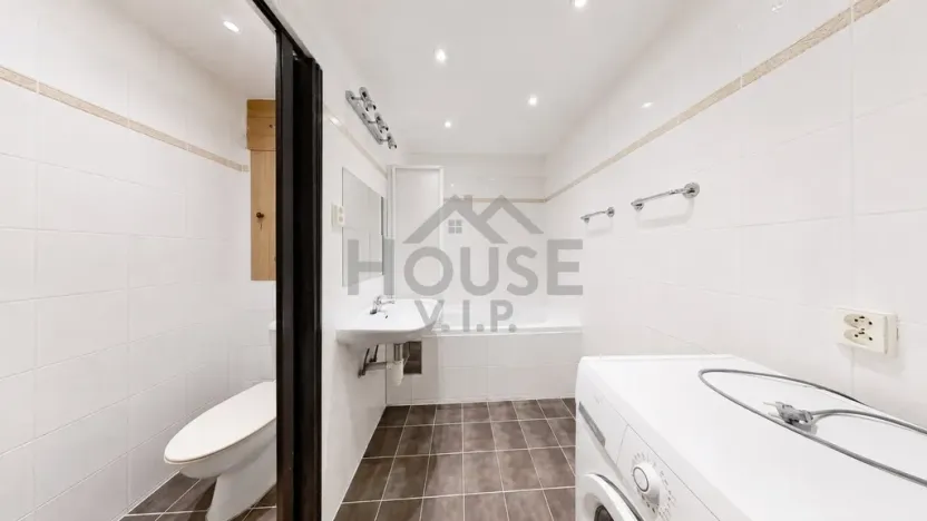 Prodej bytu 2+1, Praha - Černý Most, Cíglerova, 65 m2