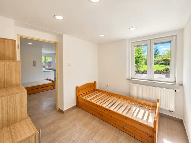 Pronájem bytu 2+kk, Chýnice, Mlejnská, 33 m2