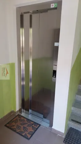 Pronájem bytu 2+1, Valašské Meziříčí - Krásno nad Bečvou, Sklářská, 56 m2