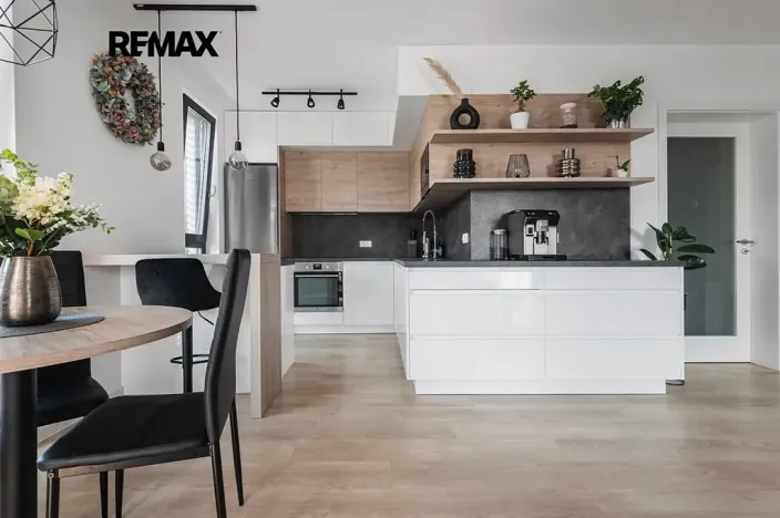 Prodej bytu 2+kk, Kolín, Zásmucká, 64 m2