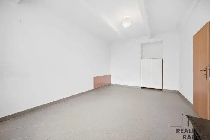 Pronájem bytu 2+kk, Pardubice, Pernerova, 55 m2