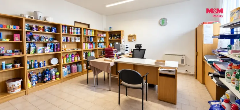 Pronájem obchodního prostoru, Staré Hradiště, 340 m2