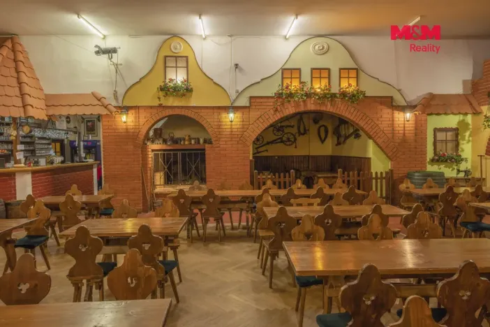 Prodej obchodního prostoru, Kladno - Rozdělov, Štefánikova, 592 m2