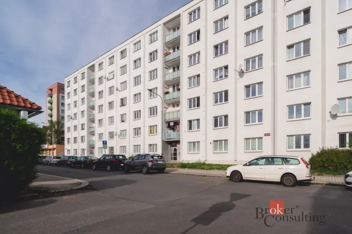 Prodej bytu 1+1, Plzeň - Doubravka, Železničářská, 40 m2