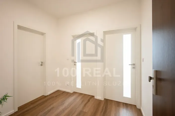 Pronájem bytu 2+kk, Pardubice, třída Míru, 53 m2