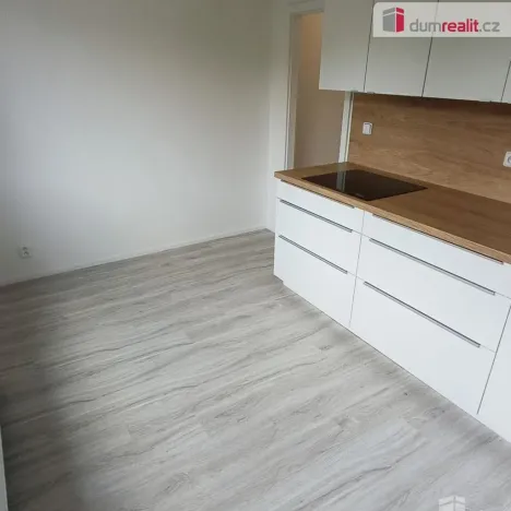 Pronájem bytu 2+1, Benešov nad Ploučnicí, Sídliště, 56 m2