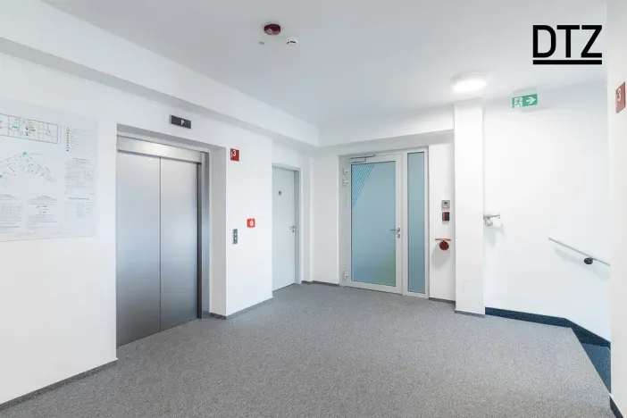 Pronájem kanceláře, Liberec - Liberec II-Nové Město, Chrastavská, 277 m2
