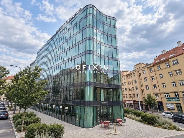 Pronájem kanceláře, Praha - Košíře, Vrchlického, 750 m2