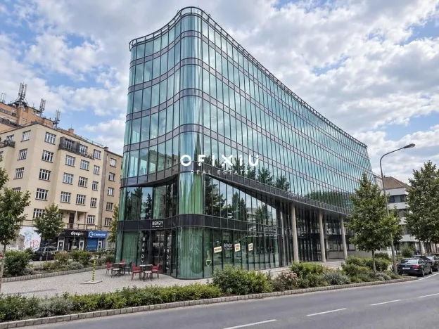 Pronájem kanceláře, Praha - Košíře, Vrchlického, 750 m2