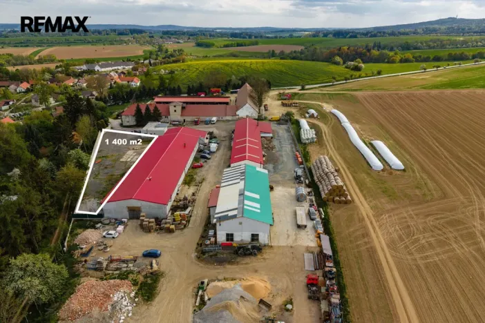 Pronájem skladu, Buřenice, 1400 m2