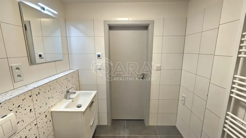 Pronájem bytu 2+kk, Praha - Hlubočepy, Fabiánové, 42 m2