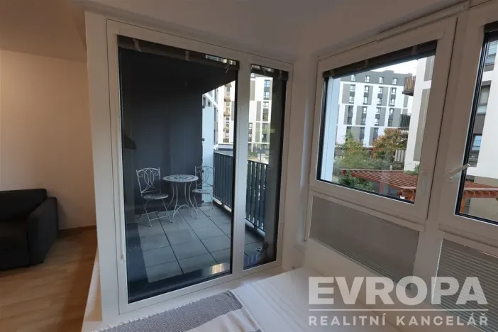 Pronájem bytu 1+kk, Praha - Žižkov, Olgy Havlové, 40 m2