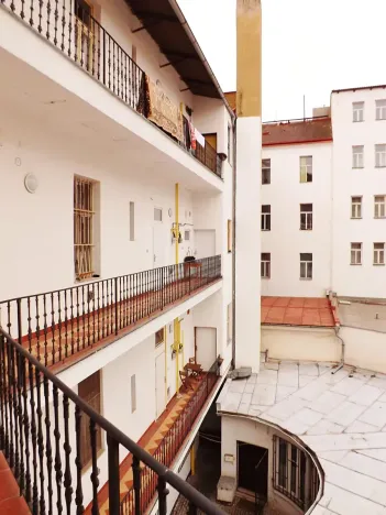 Pronájem bytu 1+1, Praha - Žižkov, Prokopova, 48 m2