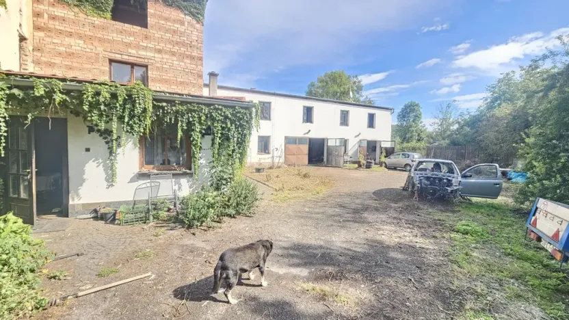 Prodej výrobních prostor, Býčkovice - Velký Újezd, 700 m2