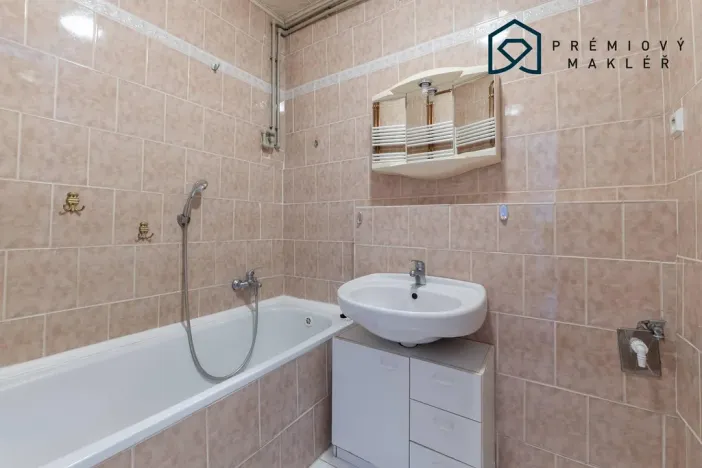 Prodej bytu 2+1, Chomutov, Fügnerova, 58 m2