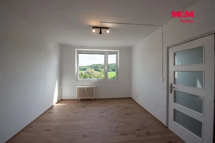 Pronájem bytu 1+1, Hradec Králové - Moravské Předměstí, Sezemická, 33 m2