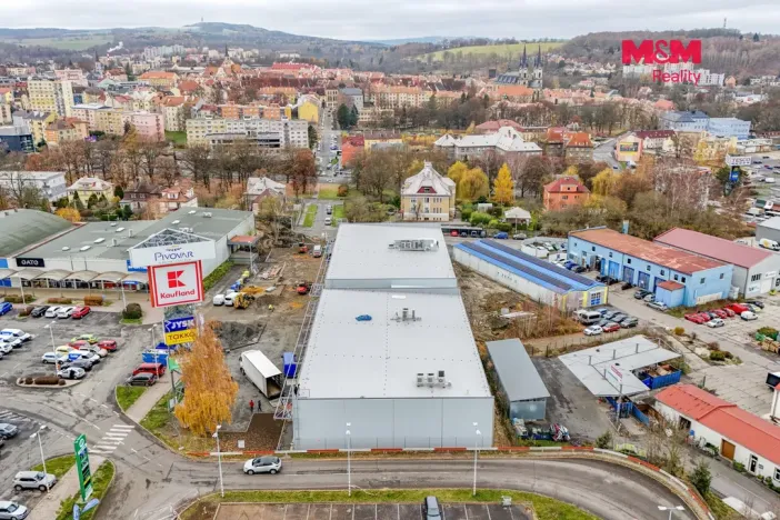 Pronájem výrobních prostor, Cheb, Karlova, 2200 m2