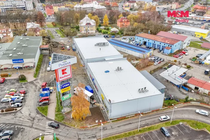 Pronájem výrobních prostor, Cheb, Karlova, 2200 m2