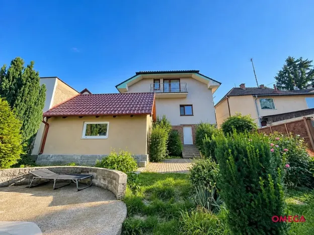 Prodej rodinného domu, Vodochody, 200 m2