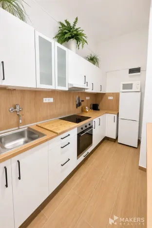 Pronájem bytu 2+1, Praha - Bubeneč, Verdunská, 55 m2