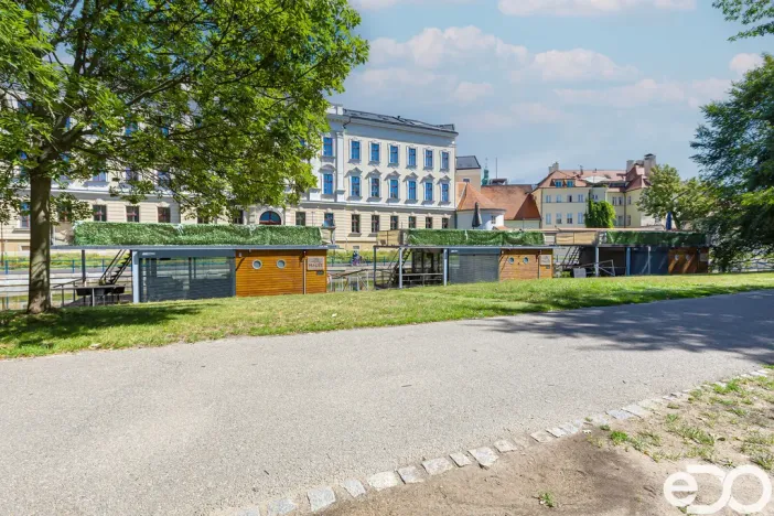 Prodej komerční nemovitosti, České Budějovice, Sokolský ostrov, 210 m2