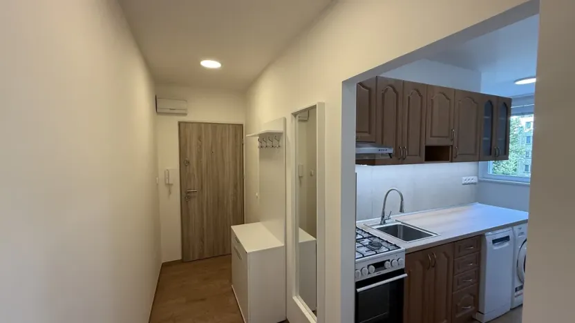 Pronájem bytu 2+1, Zlín, Kúty, 63 m2