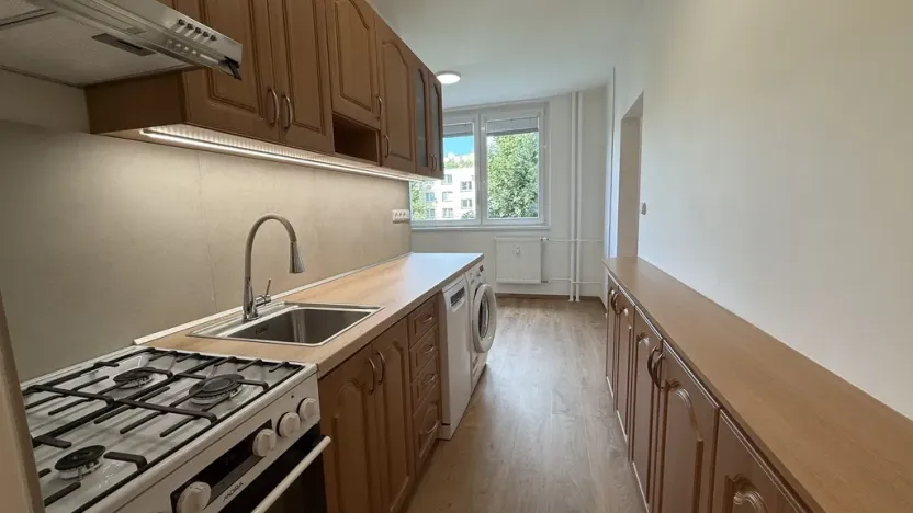 Pronájem bytu 2+1, Zlín, Kúty, 63 m2