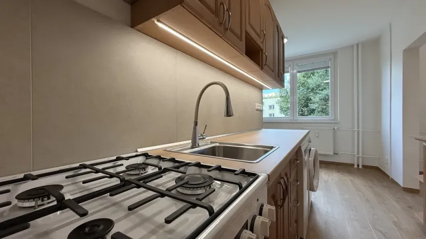 Pronájem bytu 2+1, Zlín, Kúty, 63 m2
