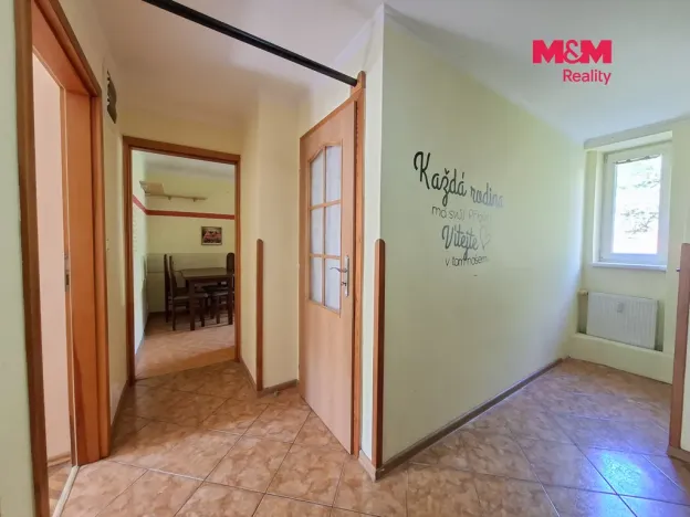 Pronájem bytu 2+1, Ostrov, Luční, 55 m2