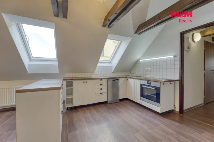 Pronájem bytu 2+kk, Plzeň - Doudlevce, Zborovská, 84 m2
