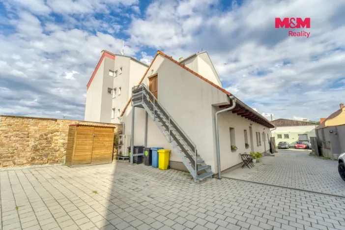 Pronájem bytu 2+kk, Plzeň - Doudlevce, Zborovská, 84 m2