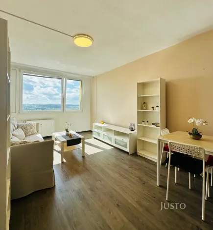 Pronájem bytu 2+kk, Praha - Kamýk, Zimova, 43 m2
