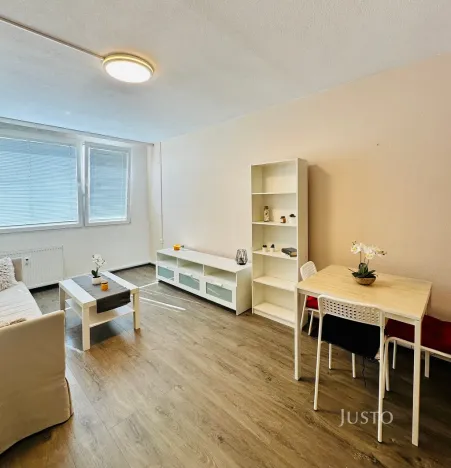 Pronájem bytu 2+kk, Praha - Kamýk, Zimova, 43 m2