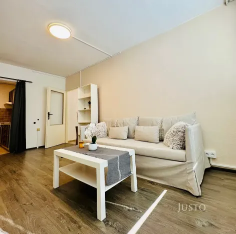 Pronájem bytu 2+kk, Praha - Kamýk, Zimova, 43 m2