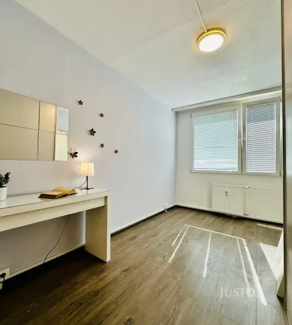 Pronájem bytu 2+kk, Praha - Kamýk, Zimova, 43 m2