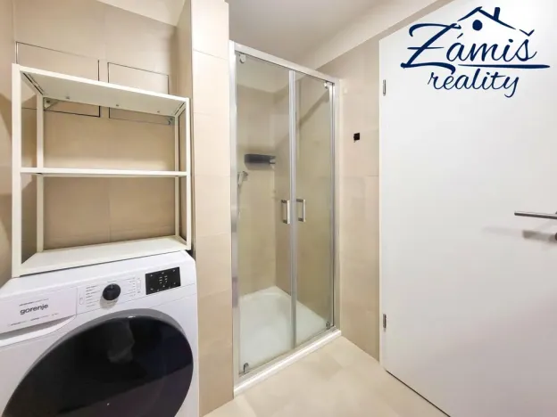 Pronájem bytu 1+kk, Kladno - Kročehlavy, Bohumila Landy, 32 m2