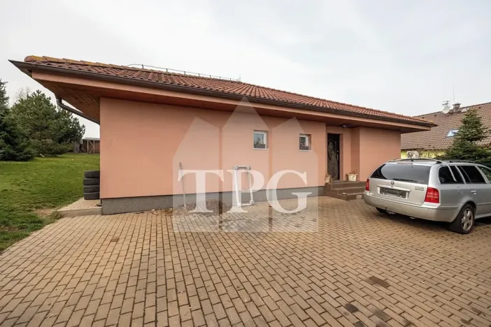 Prodej rodinného domu, Doubravčice, Pod vodárnou, 140 m2