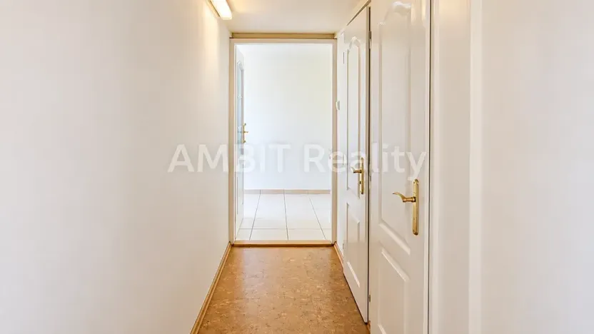 Pronájem bytu 3+1, Praha - Dejvice, Evropská, 86 m2