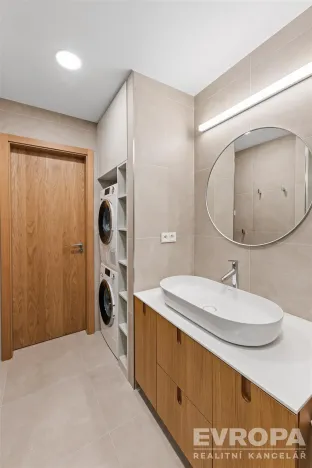 Pronájem bytu 4+kk, Praha - Strašnice, Pod strašnickou vinicí, 113 m2