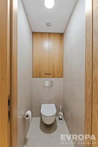 Pronájem bytu 4+kk, Praha - Strašnice, Pod strašnickou vinicí, 113 m2