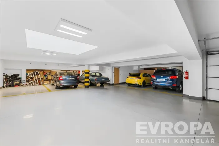Pronájem bytu 4+kk, Praha - Strašnice, Pod strašnickou vinicí, 113 m2