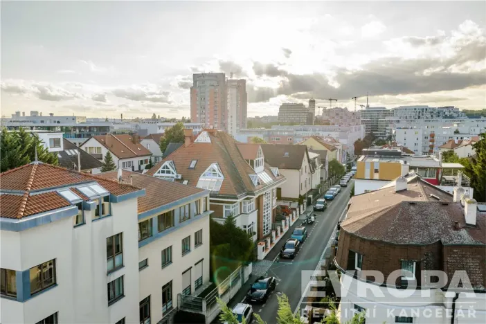 Pronájem bytu 4+kk, Praha - Strašnice, Pod strašnickou vinicí, 113 m2