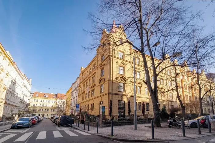 Pronájem bytu 2+1, Praha - Bubeneč, Čechova, 74 m2