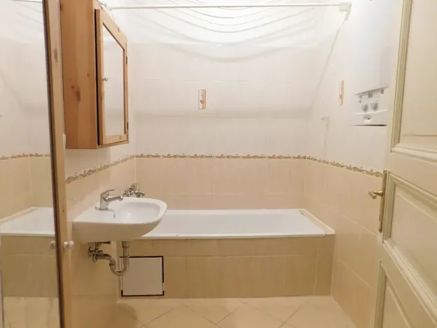 Pronájem bytu 2+1, Praha - Bubeneč, Čechova, 74 m2