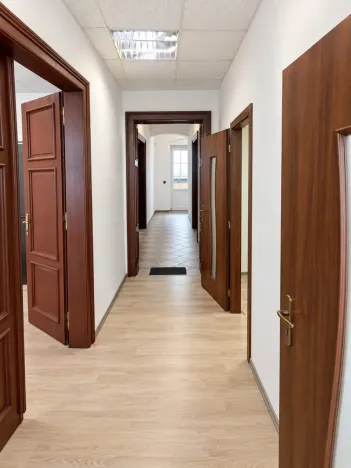 Pronájem kanceláře, Teplice, Krupská, 130 m2