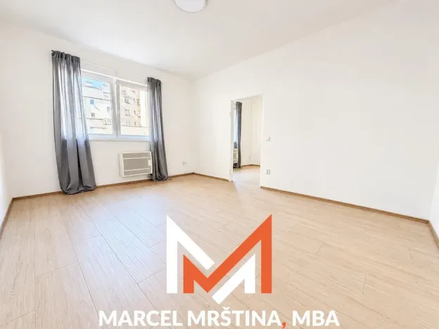 Pronájem bytu 2+kk, Náchod, Žižkova, 43 m2